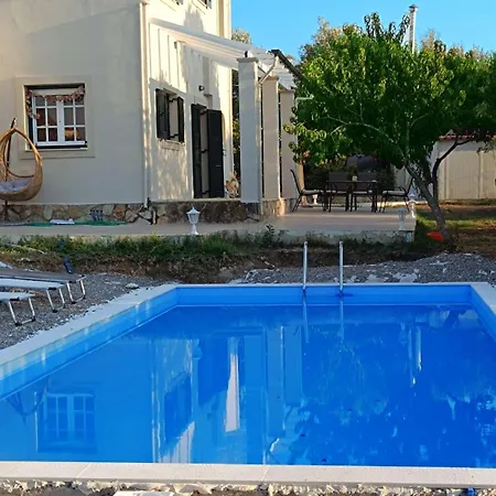 Kipos * Kouramaditika